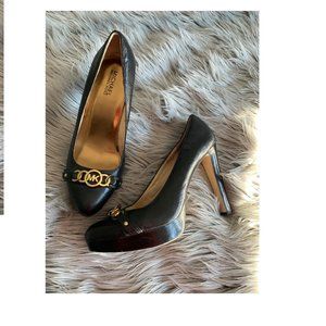 Classic Black Platform Pumps